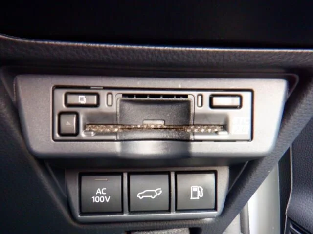 Toyota PRIUS 4WD Z photo 4