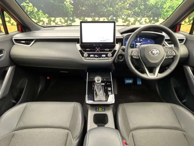 Toyota COROLLA CROSS HYBRID Z photo 2