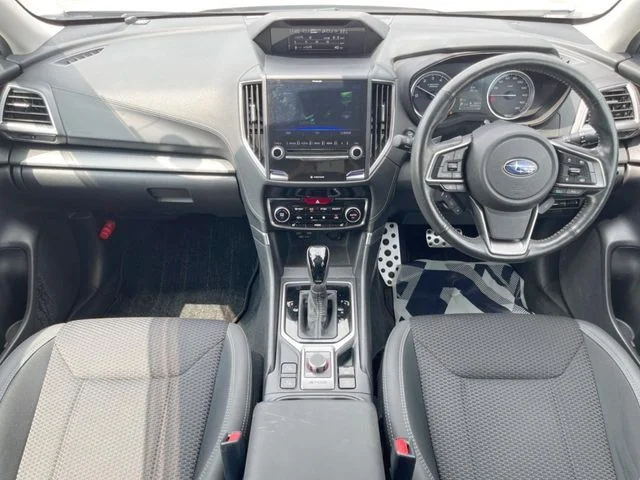 Subaru FORESTER アドバンス photo 2
