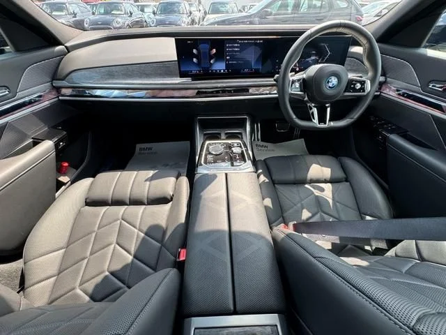 Bmw BMW i7 xDrive60　Mスポーツ photo 2