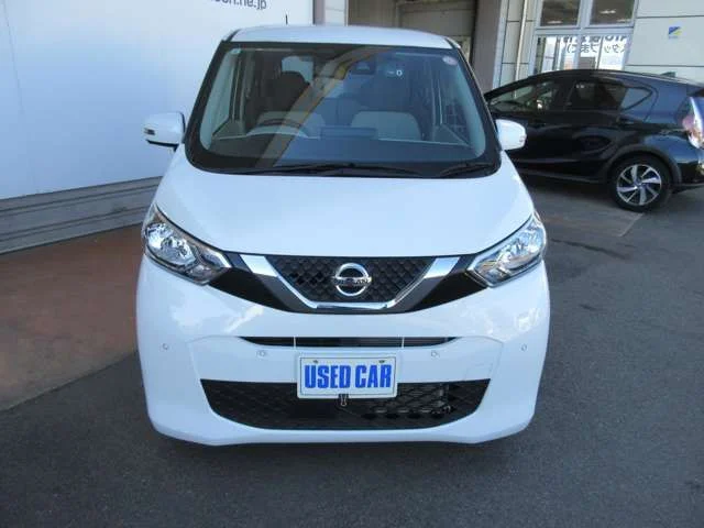 Nissan DAYZ 4WD X photo 2