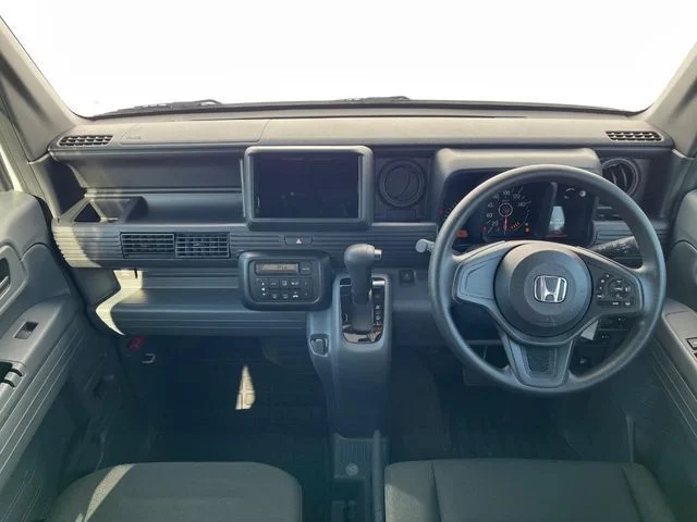 Honda N-VAN G photo 2