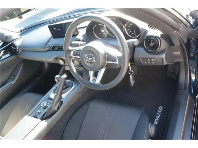 Mazda ROADSTER S photo 2