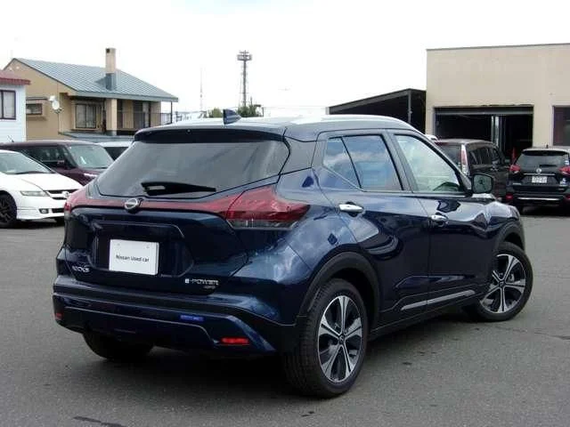 Nissan KICKS X　FOUR　ツートーンインテリアEd photo 2