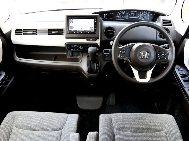Honda N BOX EX photo 2