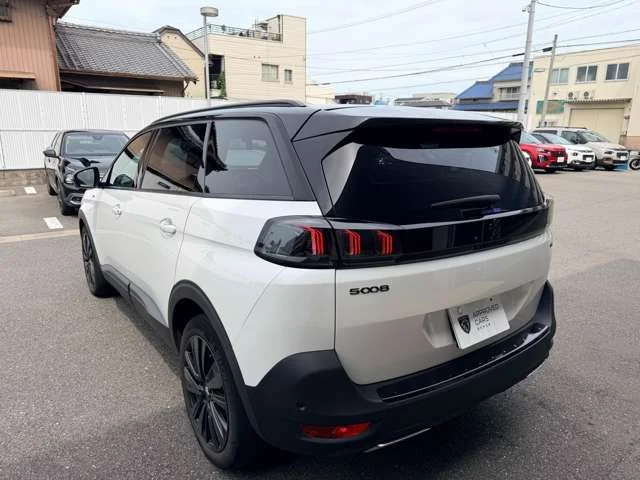 Peugeot PEUGEOT 5008 GT　ブルーHDi photo 3