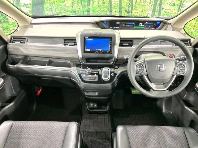 Honda FREED HYBRID G　ホンダセンシング photo 2