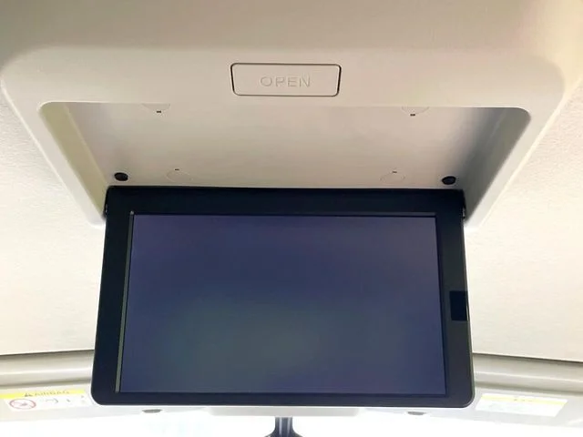 Nissan SERENA WG e−POWER　ハイウェイスター　V photo 3