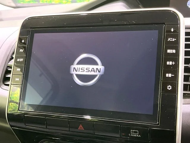 Nissan SERENA S-HYBRID XV photo 4