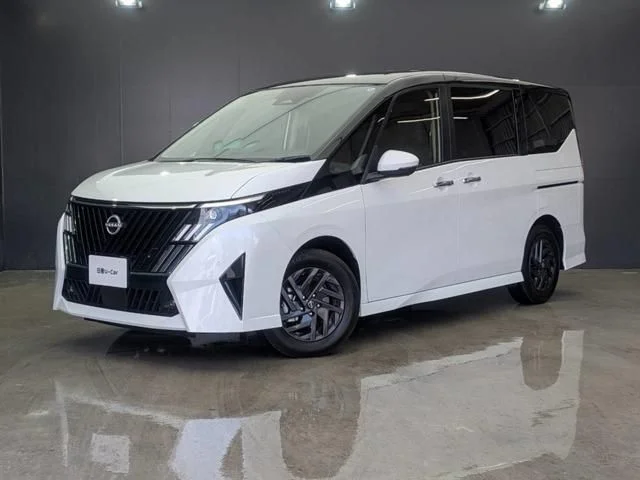Nissan SERENA WG e−POWER　ハイウェイスター　V 2026