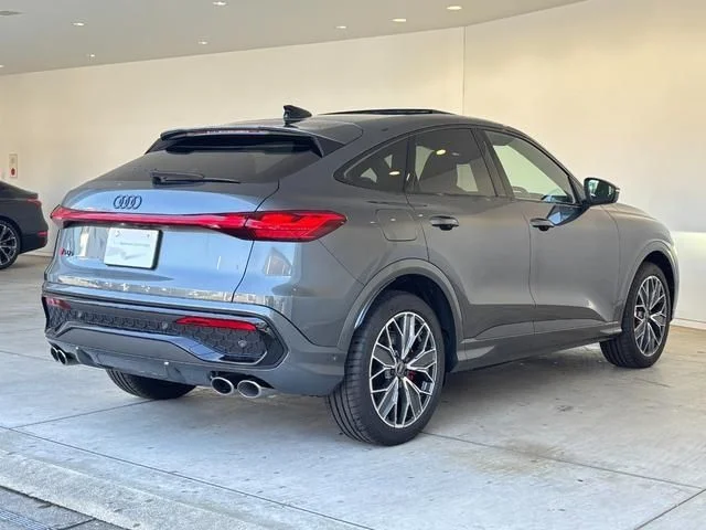 Audi AUDI SQ5 SPORTBACK エアサス photo 3