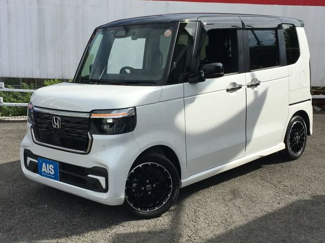 Honda N BOX CUSTOM ターボ　コーディネートスタイル　2トーン 2023