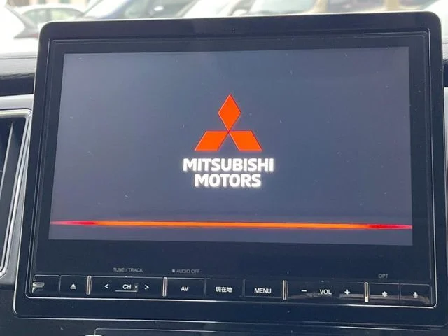 Mitsubishi DELICA D:5 4WD P photo 3