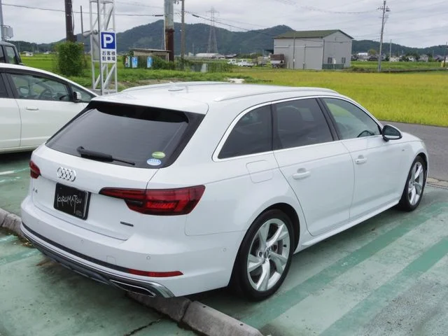 Audi AUDI A4 AVANT 45TFSIクワトロ　スポーツSラインP photo 3