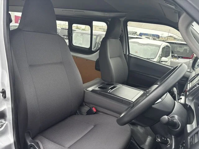 Toyota HIACE van 1.25t 2WD DX　ロング photo 4