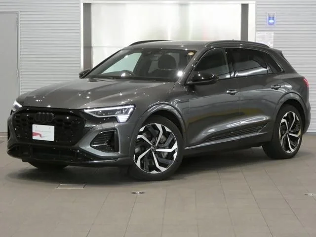 Audi AUDI Q8 e-tron 55　クワトロ　Sライン 2025