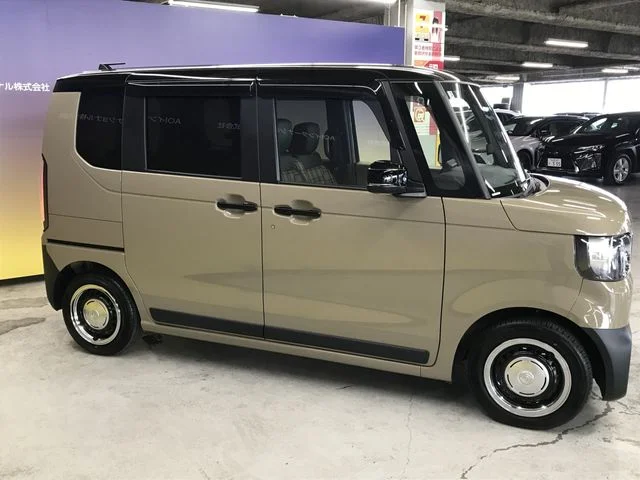 Honda N BOX JOY ターボ　2トーン photo 3