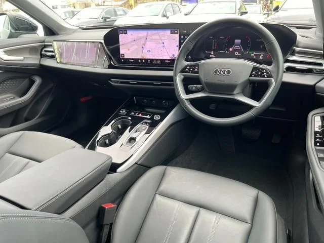 Audi AUDI A5 Sedan TFSI　クワトロ photo 2