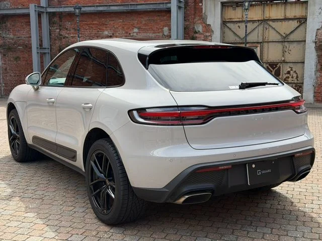 Porsche PORSCHE Macan ベースグレード photo 2