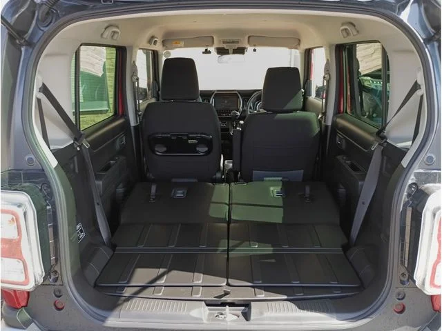 Suzuki HUSTLER Jスタイル photo 4