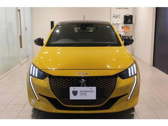 Peugeot PEUGEOT e-208 GT photo 2