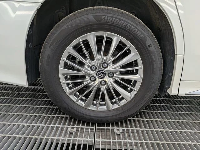 Toyota ALPHARD hybrid 4WD S　タイプゴールド2 photo 3