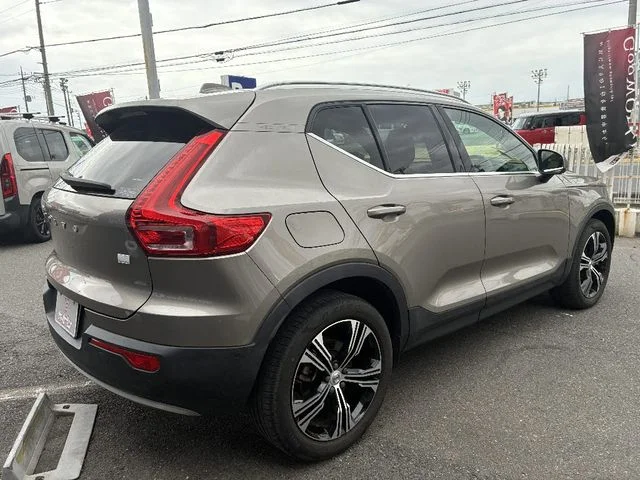 Volvo VOLVO XC40 リチャージPHEVT5インスクリプション photo 2