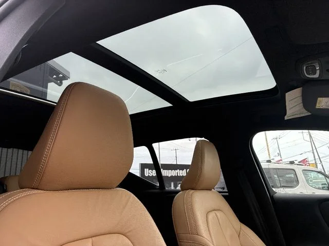 Volvo VOLVO XC40 リチャージPHEVT5インスクリプション photo 4