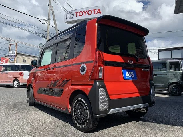 Daihatsu TANTO FAN CROSS 4WD ターボ photo 2