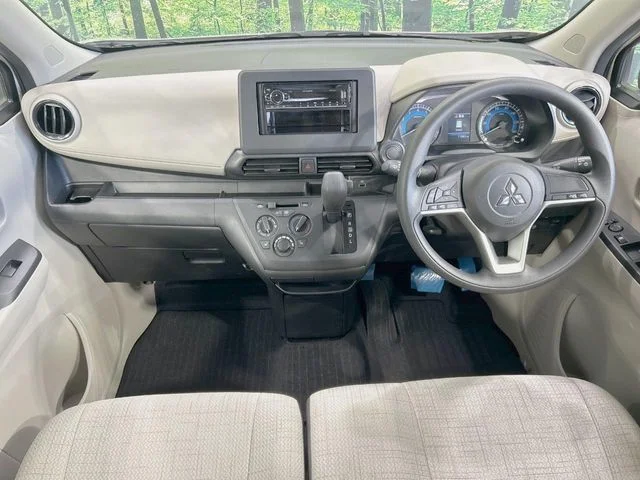 Mitsubishi eK WAGON M photo 2