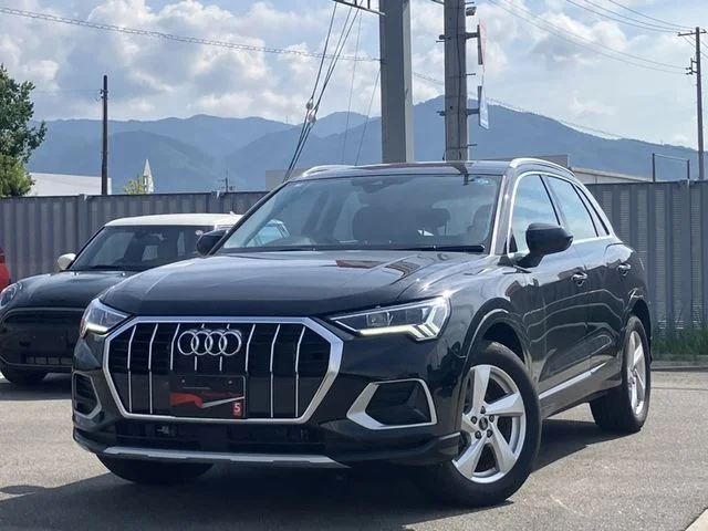 Audi AUDI Q3 35　TFSI　アドバンスド 2025