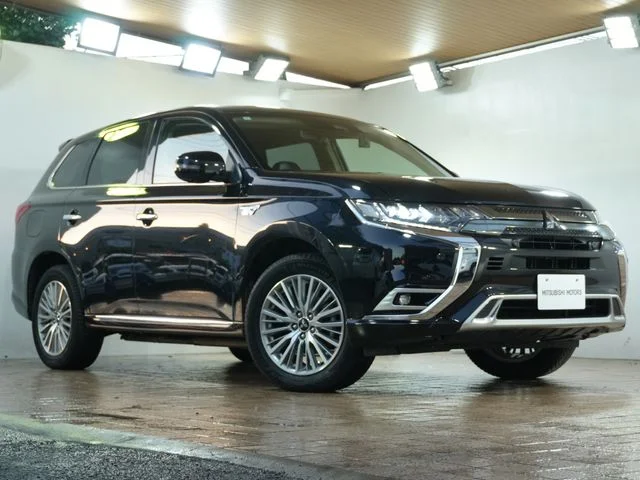 Mitsubishi OUTLANDER PHEV G　プラスパッケージ 2020
