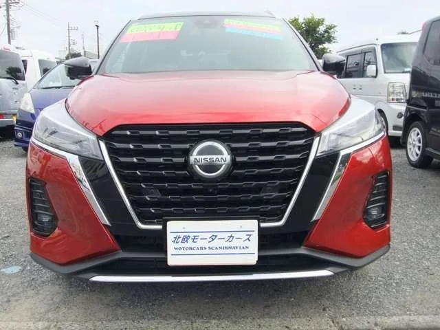 Nissan KICKS X photo 2