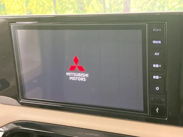 Mitsubishi DELICA MINI T　プレミアム photo 3