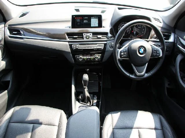 Bmw BMW X1 xDrive18d　xライン photo 2