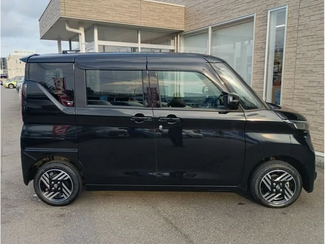 Nissan ROOX 4WD ハイウェイスターX　プロパイロットEd photo 3