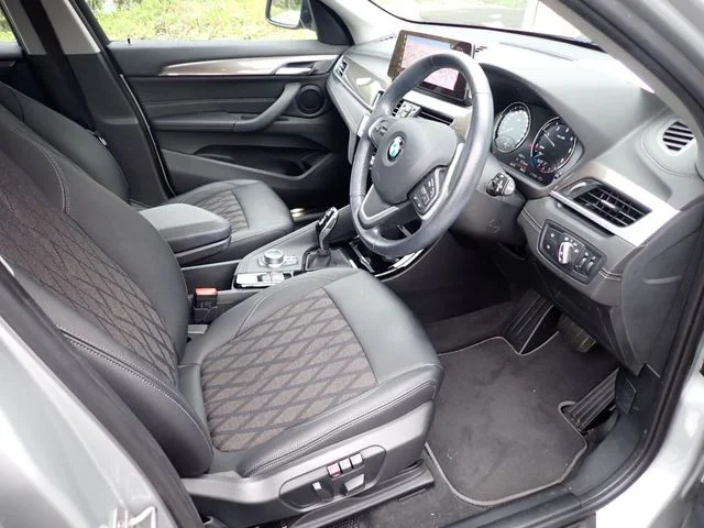 Bmw BMW X1 xDrive18d　xラインEdジョイ＋ photo 2