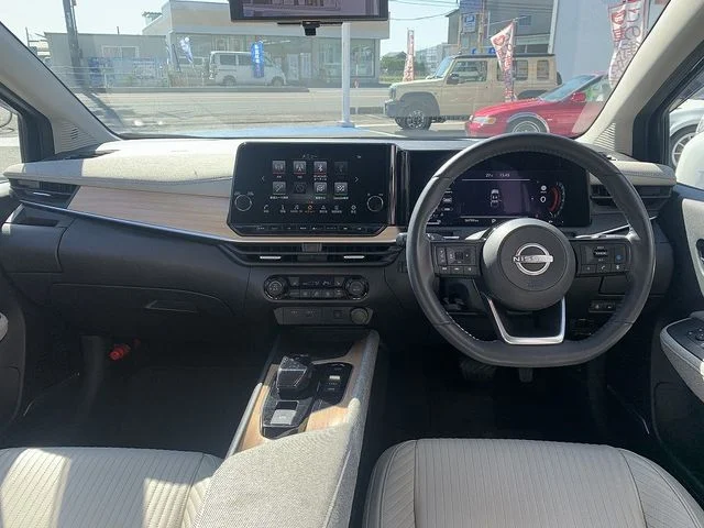 Nissan AURA G　FOUR　レザーエディション photo 3