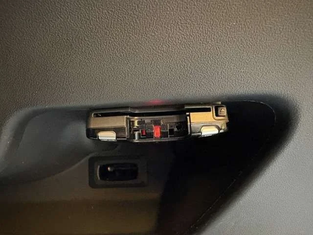 Mitsubishi MIRAGE hatchback G photo 3