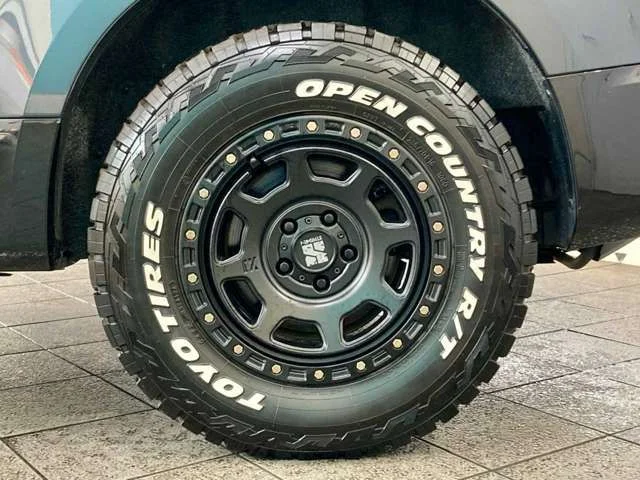 Mitsubishi DELICA D:5 4WD P photo 3