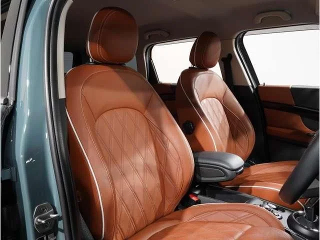 Bmw MINI COOPER CROSSOVER クーパー　D　プレミアムプラスパッケージ photo 4