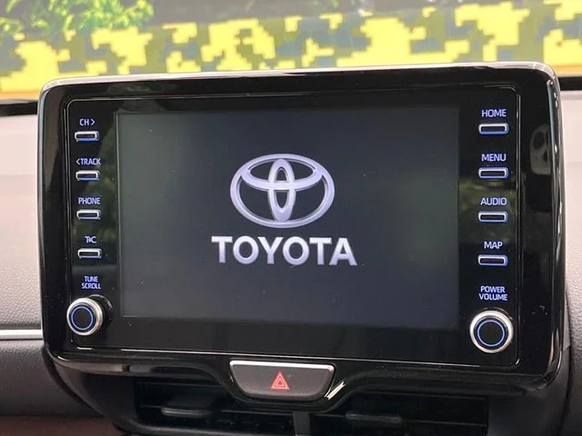 Toyota YARIS CROSS HYBRID Z photo 3