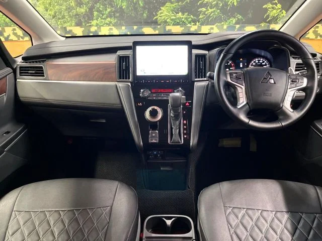 Mitsubishi DELICA D:5 4WD ジャスパー photo 2