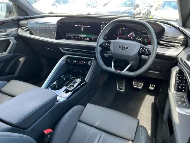 Audi AUDI Q5 SPORTBACK TDI　クワトロ150kW　アドバンスド photo 2