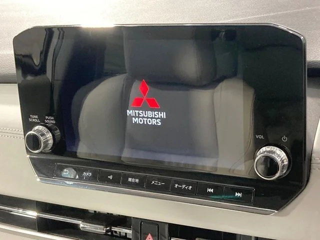 Mitsubishi OUTLANDER PHEV P photo 3