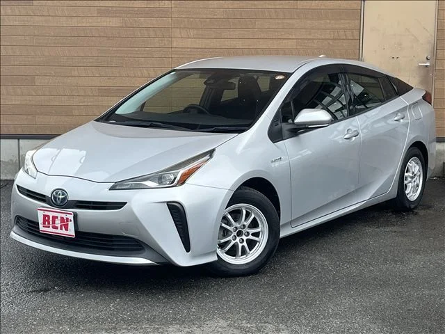 Toyota PRIUS 4WD S 2019