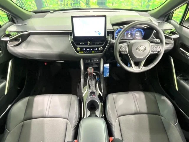 Toyota COROLLA CROSS HYBRID Z photo 2
