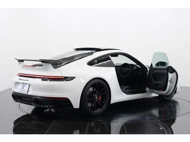Porsche PORSCHE 911 カレラ4　GTS photo 4