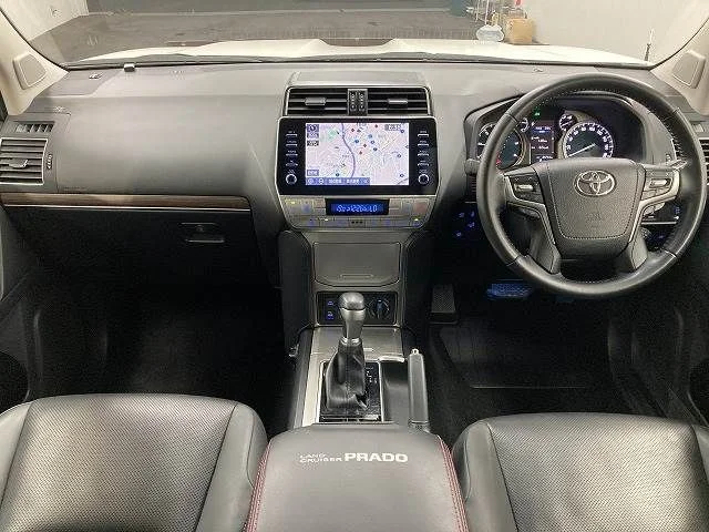 Toyota LANDCRUISER PRADO TX　Lパッケ　マットブラックEd photo 2