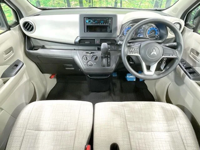 Mitsubishi eK WAGON M photo 2